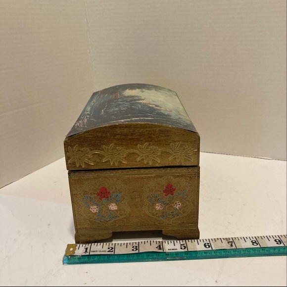 Vintage Florentine Chest Style Musical Jewelry Box! Made in Japan! - Picture 10 of 10